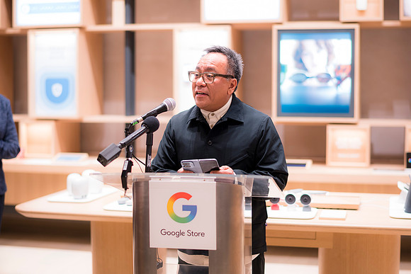 0146__12-4-25_Google-Store-Opening-Event-Georgetown-Washington-DC-Event-Photojournalism-event-photography