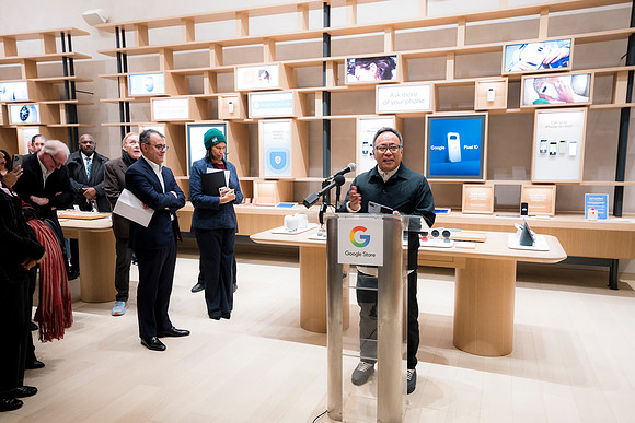 0148__12-4-25_Google-Store-Opening-Event-Georgetown-Washington-DC-Event-Photojournalism-event-photography