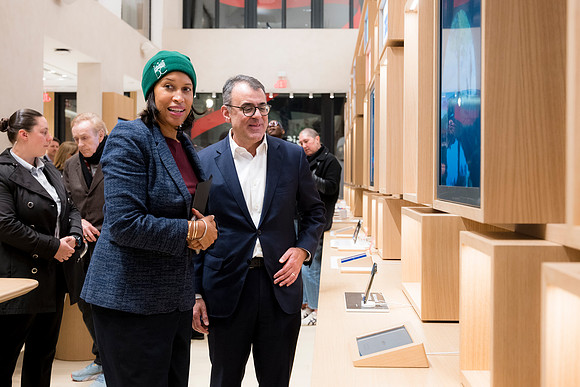 0144__12-4-25_Google-Store-Opening-Event-Georgetown-Washington-DC-Event-Photojournalism-event-photography
