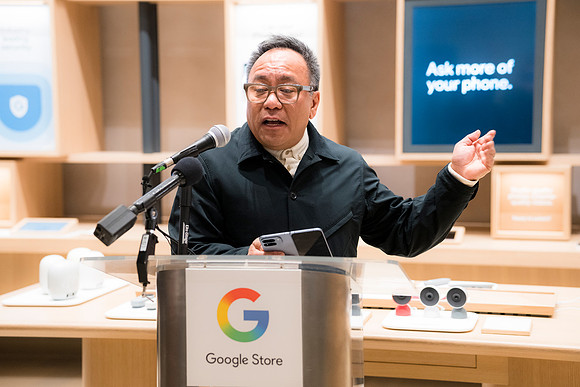 0154__12-4-25_Google-Store-Opening-Event-Georgetown-Washington-DC-Event-Photojournalism-event-photography