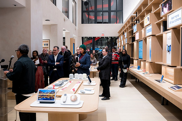 0161__12-4-25_Google-Store-Opening-Event-Georgetown-Washington-DC-Event-Photojournalism-event-photography