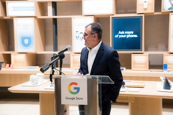 0164__12-4-25_Google-Store-Opening-Event-Georgetown-Washington-DC-Event-Photojournalism-event-photography