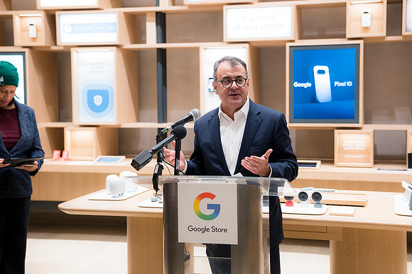 0167__12-4-25_Google-Store-Opening-Event-Georgetown-Washington-DC-Event-Photojournalism-event-photography