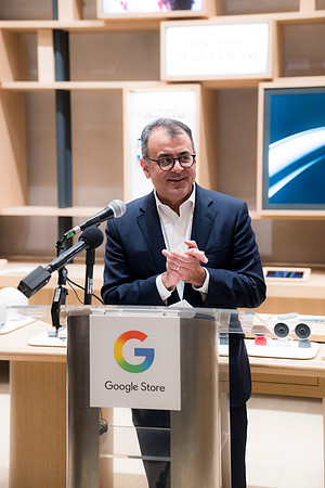 0170__12-4-25_Google-Store-Opening-Event-Georgetown-Washington-DC-Event-Photojournalism-event-photography