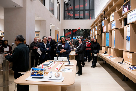 0172__12-4-25_Google-Store-Opening-Event-Georgetown-Washington-DC-Event-Photojournalism-event-photography