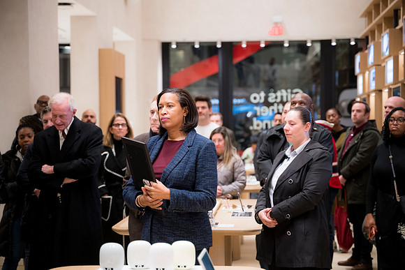 0195__12-4-25_Google-Store-Opening-Event-Georgetown-Washington-DC-Event-Photojournalism-event-photography