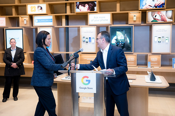 0204__12-4-25_Google-Store-Opening-Event-Georgetown-Washington-DC-Event-Photojournalism-event-photography