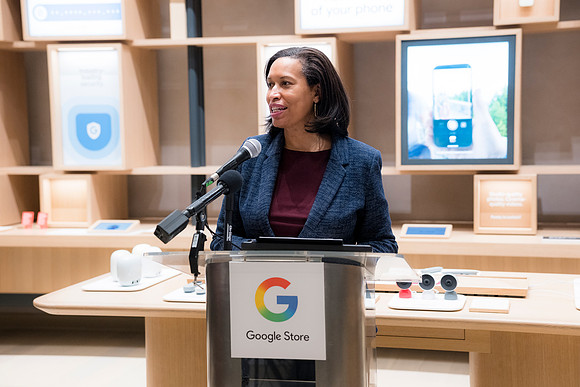 0209__12-4-25_Google-Store-Opening-Event-Georgetown-Washington-DC-Event-Photojournalism-event-photography
