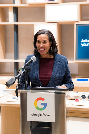 0210__12-4-25_Google-Store-Opening-Event-Georgetown-Washington-DC-Event-Photojournalism-event-photography