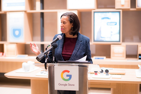 0213__12-4-25_Google-Store-Opening-Event-Georgetown-Washington-DC-Event-Photojournalism-event-photography