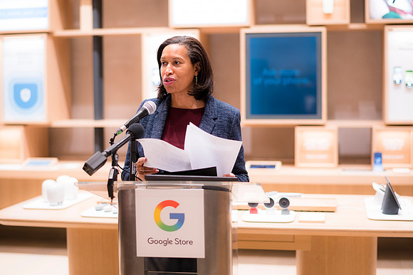 0215__12-4-25_Google-Store-Opening-Event-Georgetown-Washington-DC-Event-Photojournalism-event-photography