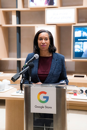 0232__12-4-25_Google-Store-Opening-Event-Georgetown-Washington-DC-Event-Photojournalism-event-photography