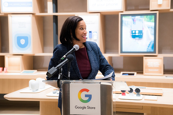 0236__12-4-25_Google-Store-Opening-Event-Georgetown-Washington-DC-Event-Photojournalism-event-photography
