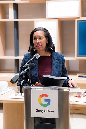 0238__12-4-25_Google-Store-Opening-Event-Georgetown-Washington-DC-Event-Photojournalism-event-photography