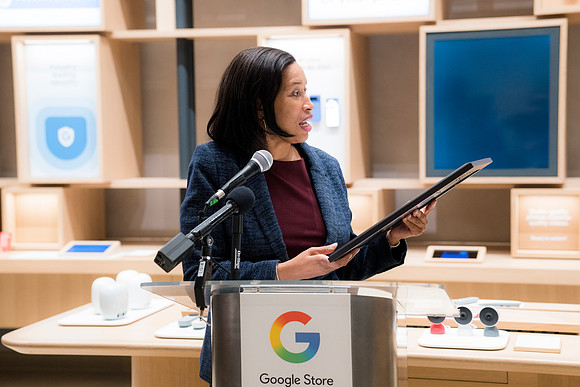 0239__12-4-25_Google-Store-Opening-Event-Georgetown-Washington-DC-Event-Photojournalism-event-photography