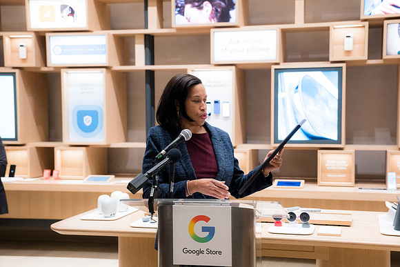 0240__12-4-25_Google-Store-Opening-Event-Georgetown-Washington-DC-Event-Photojournalism-event-photography