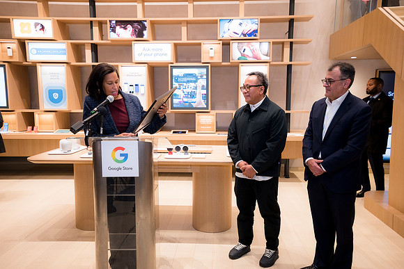 0248__12-4-25_Google-Store-Opening-Event-Georgetown-Washington-DC-Event-Photojournalism-event-photography