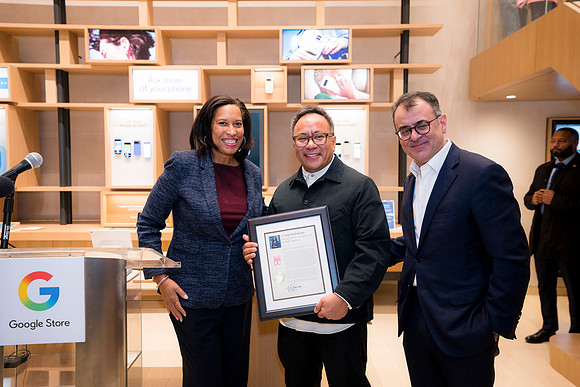 0257__12-4-25_Google-Store-Opening-Event-Georgetown-Washington-DC-Event-Photojournalism-event-photography