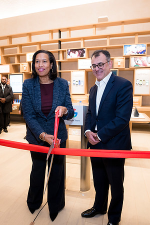 0262__12-4-25_Google-Store-Opening-Event-Georgetown-Washington-DC-Event-Photojournalism-event-photography