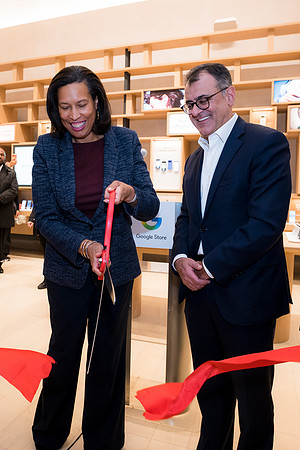 0266__12-4-25_Google-Store-Opening-Event-Georgetown-Washington-DC-Event-Photojournalism-event-photography