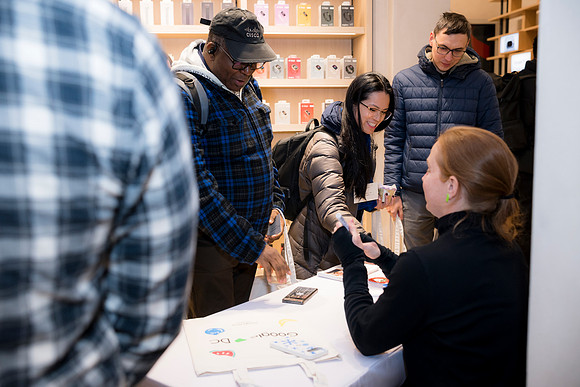 0348__12-4-25_Google-Store-Opening-Event-Georgetown-Washington-DC-Event-Photojournalism-event-photography