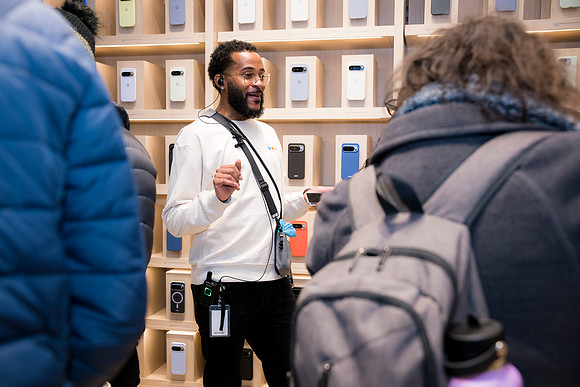 0350__12-4-25_Google-Store-Opening-Event-Georgetown-Washington-DC-Event-Photojournalism-event-photography