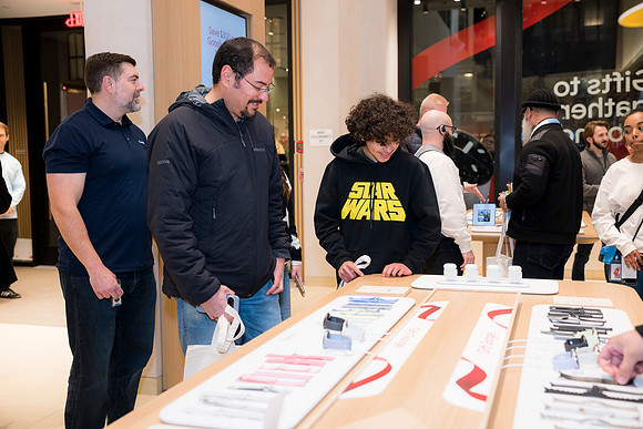 0353__12-4-25_Google-Store-Opening-Event-Georgetown-Washington-DC-Event-Photojournalism-event-photography