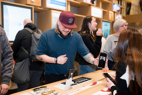 0359__12-4-25_Google-Store-Opening-Event-Georgetown-Washington-DC-Event-Photojournalism-event-photography