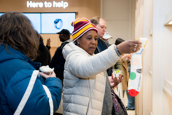 0380__12-4-25_Google-Store-Opening-Event-Georgetown-Washington-DC-Event-Photojournalism-event-photography