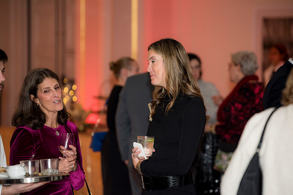 0135__12-4-25_Baker-McKenzie-LLP-Holiday-Party-Museum-of-Women-in-the-Arts-DC-_Event-Photojournalism-event-photography