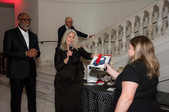 0248__12-4-25_Baker-McKenzie-LLP-Holiday-Party-Museum-of-Women-in-the-Arts-DC-_Event-Photojournalism-event-photography