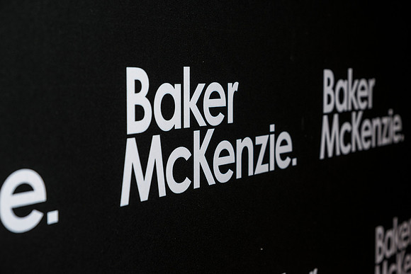 0320__12-4-25_Baker-McKenzie-LLP-Holiday-Party-Museum-of-Women-in-the-Arts-DC-_Event-Photojournalism-event-photography