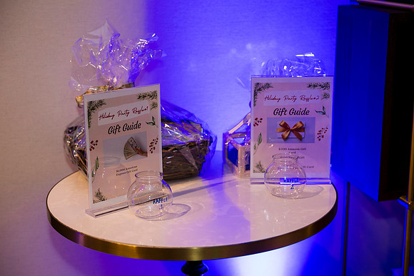 0063__12-5-25__Harmonia-Maveris-Holiday-Party-Wren-Restraurant-Tysons-Virginia-Event-Photojournalism-event-photography