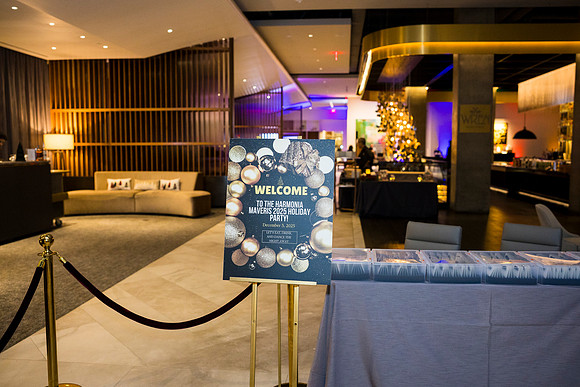 0062__12-5-25__Harmonia-Maveris-Holiday-Party-Wren-Restraurant-Tysons-Virginia-Event-Photojournalism-event-photography