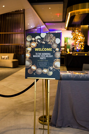 0061__12-5-25__Harmonia-Maveris-Holiday-Party-Wren-Restraurant-Tysons-Virginia-Event-Photojournalism-event-photography