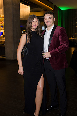 0095__12-5-25__Harmonia-Maveris-Holiday-Party-Wren-Restraurant-Tysons-Virginia-Event-Photojournalism-event-photography