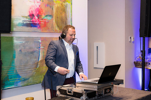 0109__12-5-25__Harmonia-Maveris-Holiday-Party-Wren-Restraurant-Tysons-Virginia-Event-Photojournalism-event-photography