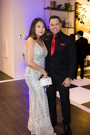 0139__12-5-25__Harmonia-Maveris-Holiday-Party-Wren-Restraurant-Tysons-Virginia-Event-Photojournalism-event-photography