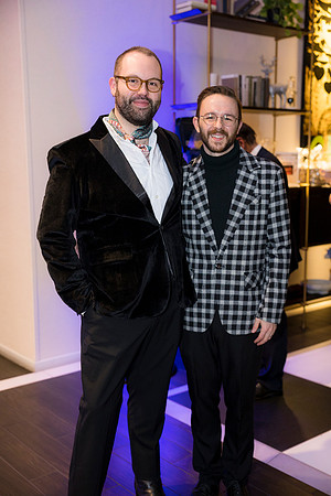 0147__12-5-25__Harmonia-Maveris-Holiday-Party-Wren-Restraurant-Tysons-Virginia-Event-Photojournalism-event-photography