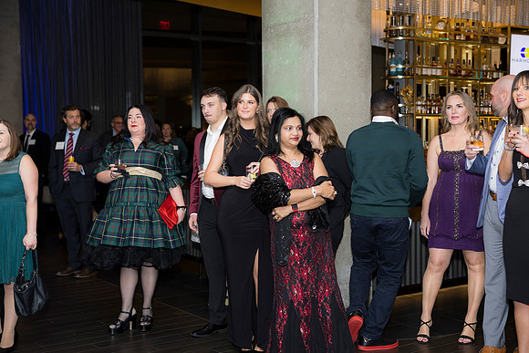 0177__12-5-25__Harmonia-Maveris-Holiday-Party-Wren-Restraurant-Tysons-Virginia-Event-Photojournalism-event-photography