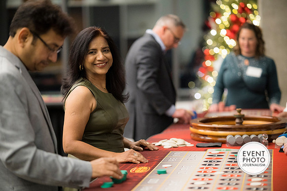 0236__12-5-25__Harmonia-Maveris-Holiday-Party-Wren-Restraurant-Tysons-Virginia-Event-Photojournalism-event-photography