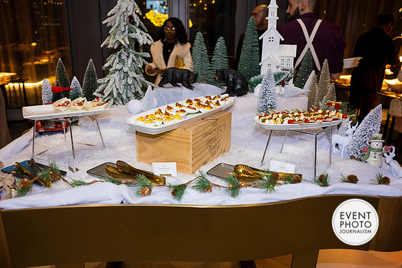 0262__12-5-25__Harmonia-Maveris-Holiday-Party-Wren-Restraurant-Tysons-Virginia-Event-Photojournalism-event-photography