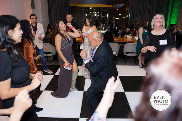 0307__12-5-25__Harmonia-Maveris-Holiday-Party-Wren-Restraurant-Tysons-Virginia-Event-Photojournalism-event-photography