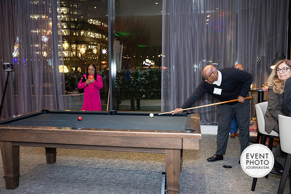 0355__12-5-25__Harmonia-Maveris-Holiday-Party-Wren-Restraurant-Tysons-Virginia-Event-Photojournalism-event-photography