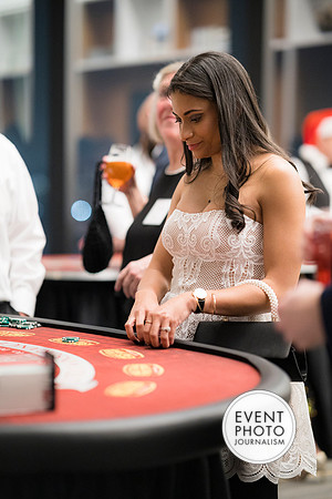 0366__12-5-25__Harmonia-Maveris-Holiday-Party-Wren-Restraurant-Tysons-Virginia-Event-Photojournalism-event-photography
