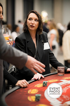 0384__12-5-25__Harmonia-Maveris-Holiday-Party-Wren-Restraurant-Tysons-Virginia-Event-Photojournalism-event-photography