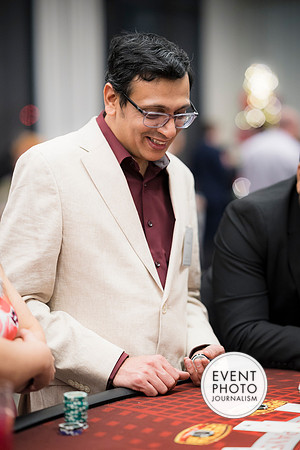 0388__12-5-25__Harmonia-Maveris-Holiday-Party-Wren-Restraurant-Tysons-Virginia-Event-Photojournalism-event-photography