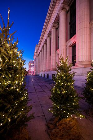 0044__12-3-25_Hyatt-Hotel-DC-Holiday-Party-Postal-Museum-Washington-DC-Event-Photojournalism-event-photography