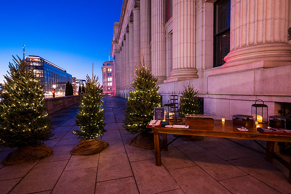 0043__12-3-25_Hyatt-Hotel-DC-Holiday-Party-Postal-Museum-Washington-DC-Event-Photojournalism-event-photography
