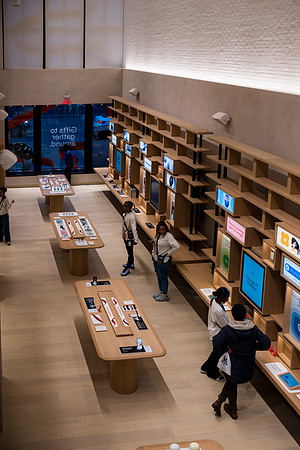 0047__12-9-25_Google-Store-Georgetown-Event-Space-Washington-DC-Happy-Techsgiving--Event-Photojournalism-photography